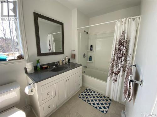 354 Vimy, Dalhousie, NB - Indoor Photo Showing Bathroom