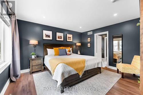 4026 Village Creek Drive, Fort Erie, ON - Indoor Photo Showing Bedroom