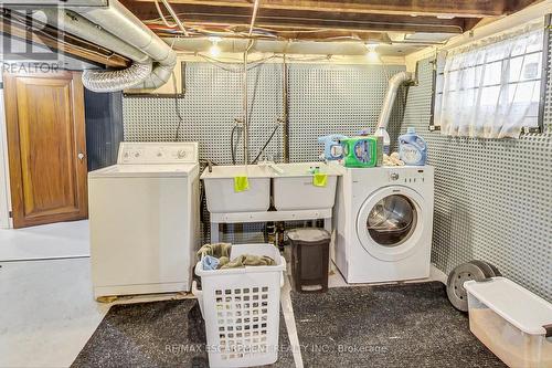 534 Maple Ave, Hamilton, ON - Indoor Photo Showing Laundry Room