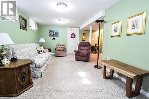 5 Greentrail Drive E, Hamilton, ON - Indoor Photo Showing Other Room