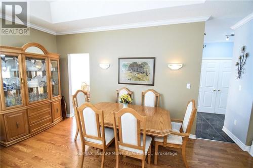 5 Greentrail Drive E, Hamilton, ON - Indoor Photo Showing Dining Room