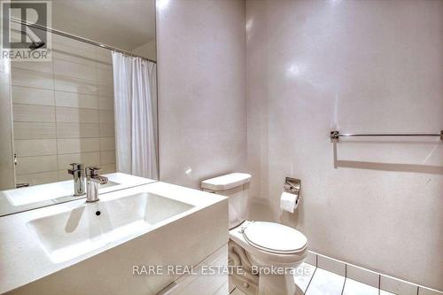 3211 - 15 Iceboat Terrace, Toronto, ON - Indoor Photo Showing Bathroom