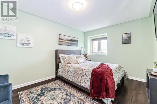 5608 Hannah Street S, Burlington, ON - Indoor Photo Showing Bedroom
