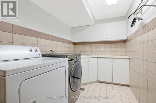 14188 Winston Churchill Boulevard, Caledon, ON - Indoor Photo Showing Laundry Room