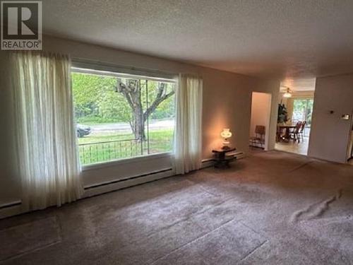 217 6Th Street, Nakusp, BC - Indoor