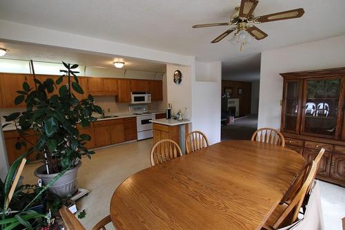 217 6Th St, Nakusp, BC - Indoor Photo Showing Dining Room