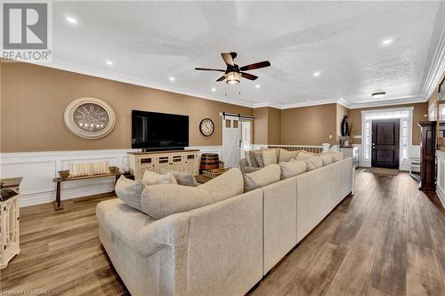 265 Deer Ridge Drive, Kitchener, ON - Indoor Photo Showing Living Room