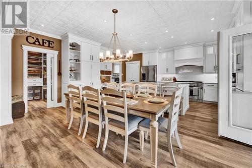 265 Deer Ridge Drive, Kitchener, ON - Indoor Photo Showing Dining Room
