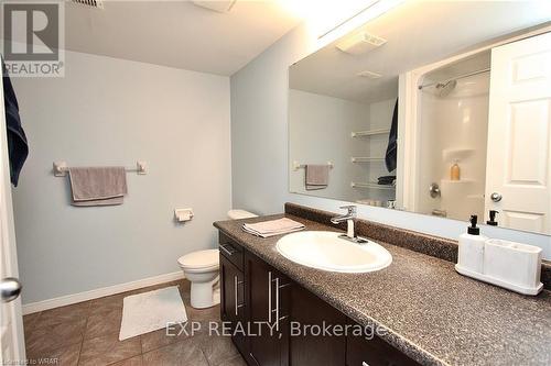 17 - 950 Highland Road W, Kitchener, ON - Indoor Photo Showing Bathroom