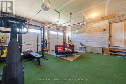 4 Perth Court, Belleville, ON - Indoor Photo Showing Garage