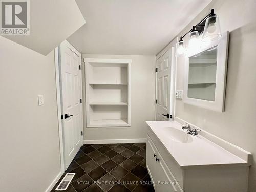 51 Reddick Street, Prince Edward County, ON - Indoor Photo Showing Bathroom