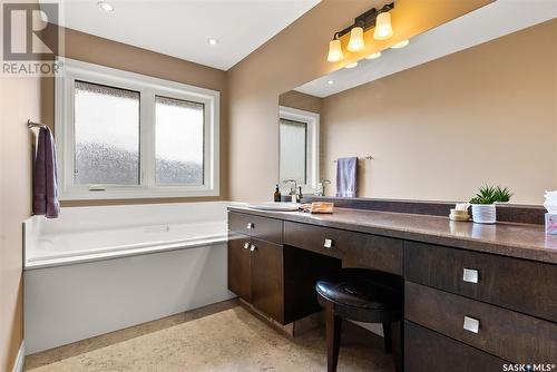 390 Fairway Road, White City, SK - Indoor Photo Showing Bathroom