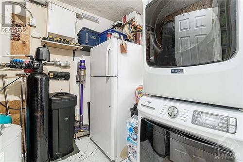 714 Bayview Drive, Woodlawn, ON - Indoor Photo Showing Laundry Room