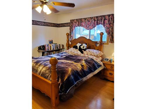 4340 Hilltop Crescent, Cranbrook, BC - Indoor Photo Showing Bedroom