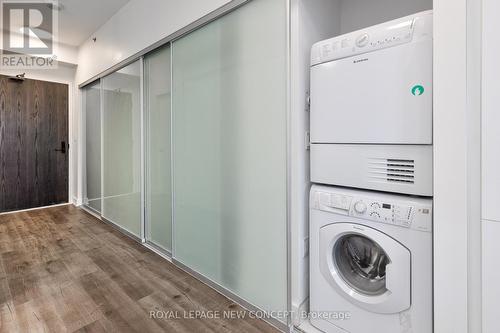 2609 - 426 University Avenue, Toronto, ON - Indoor Photo Showing Laundry Room