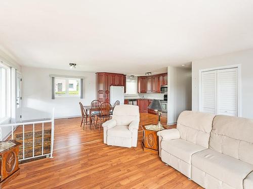Overall view - 115 Rue Mercier, Cowansville, QC - Indoor Photo Showing Living Room