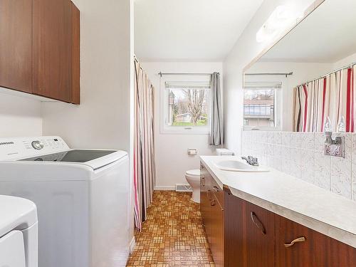 Bathroom - 115 Rue Mercier, Cowansville, QC - Indoor Photo Showing Laundry Room