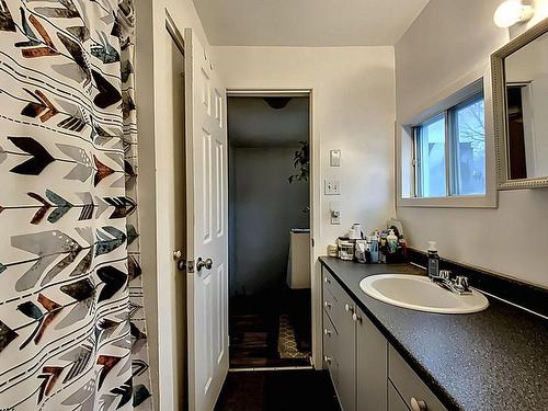 Salle de bains - 128 Rue Sherbrooke, Gatineau (Hull), QC - Indoor Photo Showing Bathroom