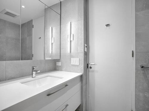 Bathroom - 1213-3 Rue Westmount-Square, Westmount, QC - Indoor Photo Showing Bathroom