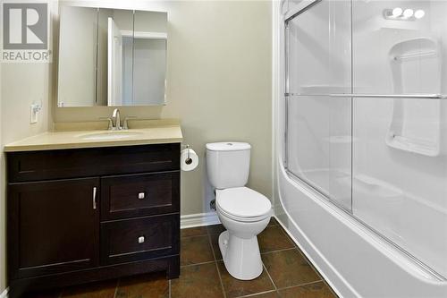403 County Road 2 Road, Cardinal, ON - Indoor Photo Showing Bathroom