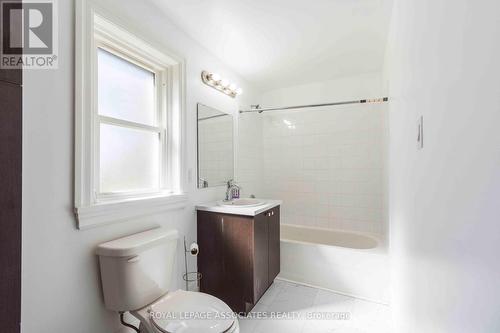 44 Diver Belt Drive, Prince Edward County, ON - Indoor Photo Showing Bathroom