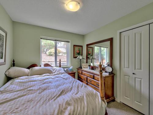 1006 Norview Road, Kamloops, BC - Indoor Photo Showing Bedroom