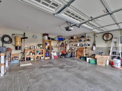 1006 Norview Road, Kamloops, BC - Indoor Photo Showing Garage