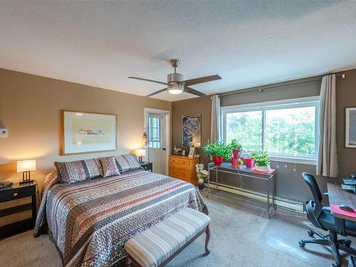 403-740 Winnipeg Street, Penticton, BC - Indoor Photo Showing Bedroom