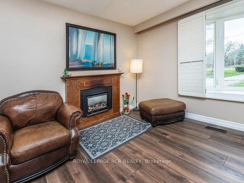 10588 Eighth Line, Halton Hills, ON - Indoor Photo Showing Living Room With Fireplace