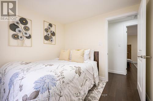 226 Phillip Murray Avenue, Oshawa, ON - Indoor Photo Showing Bedroom