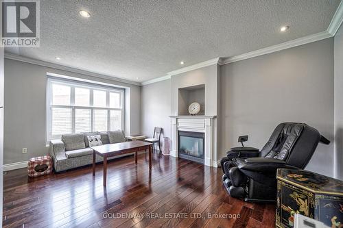 725 Millard Street, Whitchurch-Stouffville, ON - Indoor Photo Showing Living Room With Fireplace