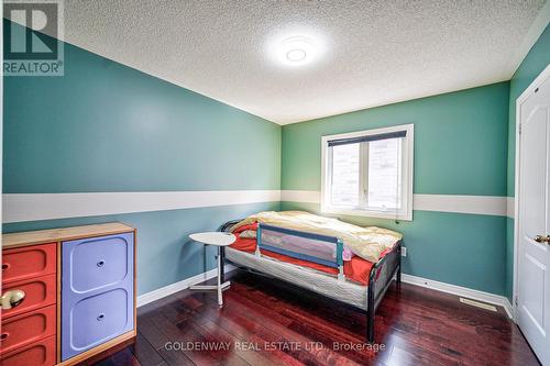 725 Millard Street, Whitchurch-Stouffville, ON - Indoor Photo Showing Bedroom