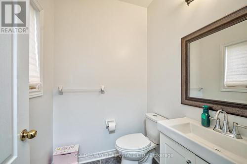 725 Millard Street, Whitchurch-Stouffville, ON - Indoor Photo Showing Bathroom