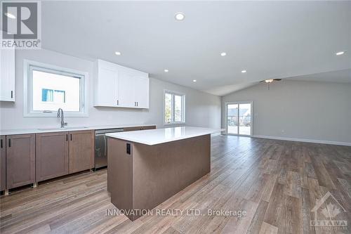 333B Pine Hill Road, North Grenville, ON - Indoor Photo Showing Kitchen