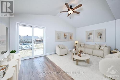 333B Pine Hill Road, North Grenville, ON - Indoor Photo Showing Living Room