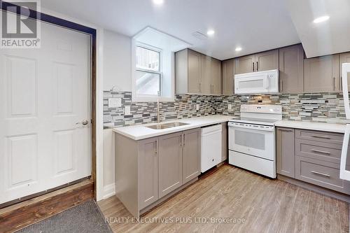 29 Weston Crescent, Ajax, ON - Indoor Photo Showing Kitchen With Double Sink