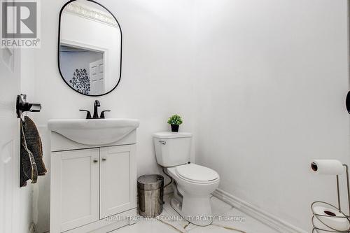 32 Freemont St, Vaughan, ON - Indoor Photo Showing Bathroom