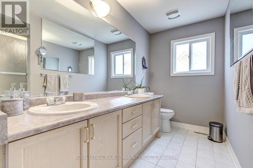 32 Freemont St, Vaughan, ON - Indoor Photo Showing Bathroom