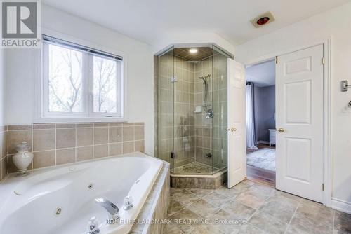 2541 Nichols Drive, Oakville, ON - Indoor Photo Showing Bathroom