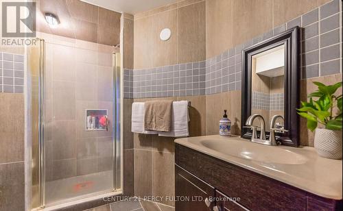 9058 Wellington Road 124 Road, Erin, ON - Indoor Photo Showing Bathroom