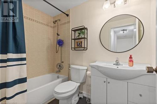 25 Valleyview Road Unit# 16, Kitchener, ON - Indoor Photo Showing Bathroom