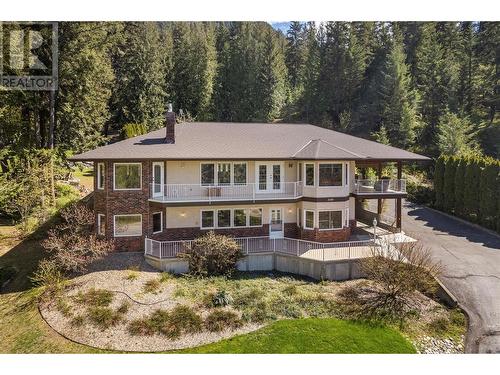 3340 Mcbride Road, Blind Bay, BC - Outdoor With Balcony