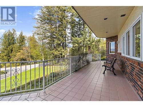 3340 Mcbride Road, Blind Bay, BC - Outdoor With Exterior