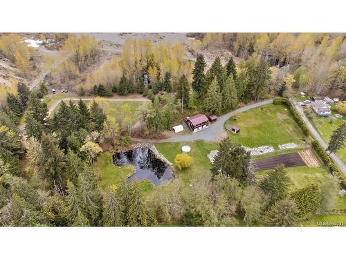 2910 Baird Rd, Courtenay, BC - Outdoor