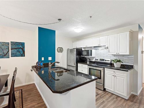 6058 Cedar Grove Dr, Nanaimo, BC - Indoor Photo Showing Kitchen