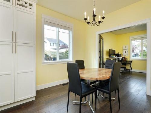 6243 Averill Dr, Duncan, BC - Indoor Photo Showing Dining Room
