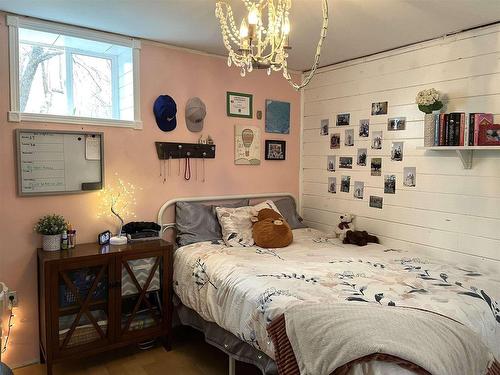 78 Main Street, Rainy River, ON - Indoor Photo Showing Bedroom
