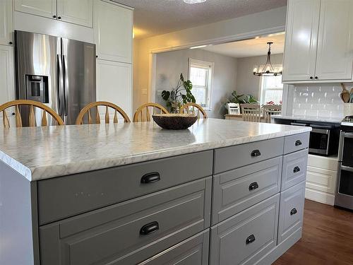 78 Main Street, Rainy River, ON - Indoor Photo Showing Kitchen With Upgraded Kitchen