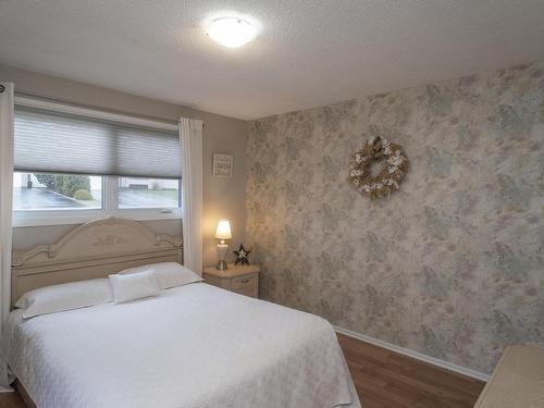 261 Piccadilly Avenue, Thunder Bay, ON - Indoor Photo Showing Bedroom
