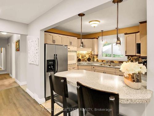 450 Bunting Rd, St. Catharines, ON - Indoor Photo Showing Kitchen